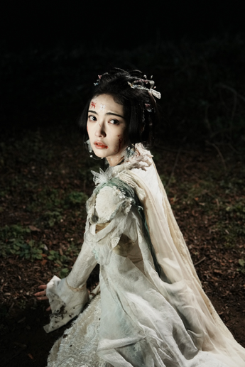 成年人深夜小视频专区